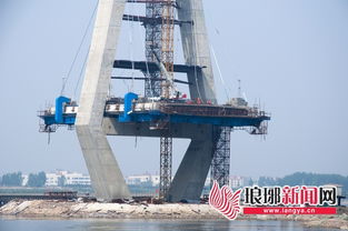 假日期间市政工程没停 临工大桥工程将年底竣工