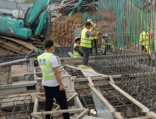 市政工程管理处全力推进支漳河浮桥工程建设